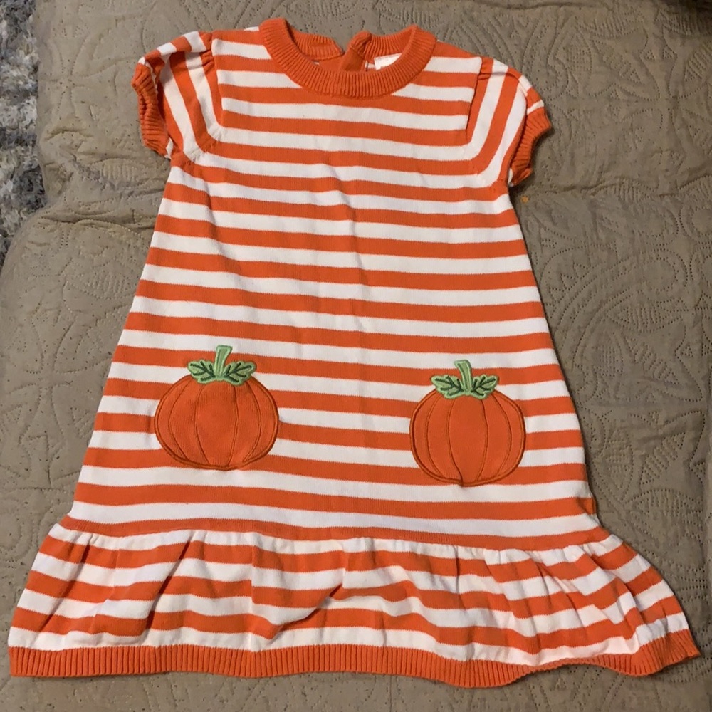 EUC pumpkin dress